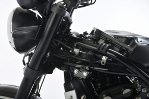 PLOT SWAGE-LINE PRO FRONT BRAKE HOSE KIT TRI-PIECE STAINLESS STEEL FITTINGS BLACK SMOKE HOSE FOR KAWASAKI Z900RS BREMBO CALIPER SPEC STPB770FT